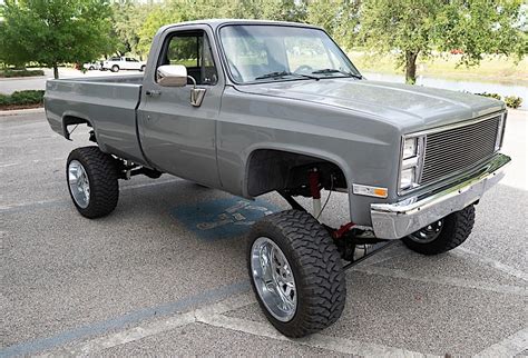 1985 Chevy Truck Lifted