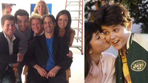 'The Wonder Years' reunion: Cast reunites for DVD release - see photos, selfie - ABC7 Los Angeles