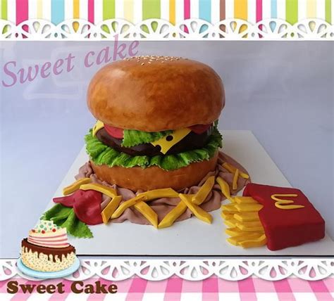 Burger cake - Decorated Cake by Mavie - CakesDecor