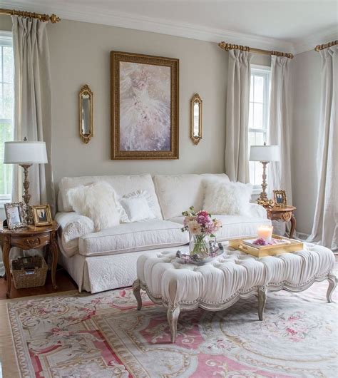 23 Stunning French Country Living Room Decor Ideas