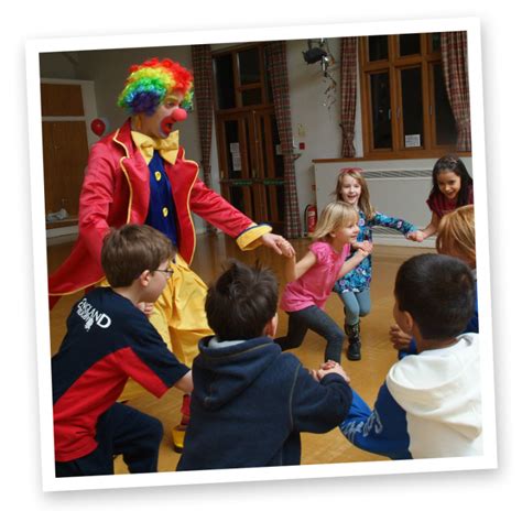 Clowns For Your Children’s Party | Froggle Parties