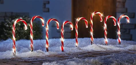 Decorating Your Home for Christmas: Ideas For Using Christmas Lights To Decorate Your Home