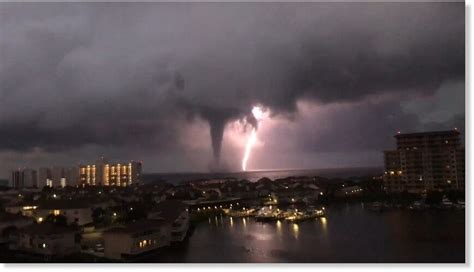 Large waterspout formation during thunderstorm in Destin, Florida — Earth Changes — Sott.net