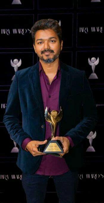 Thalapathi vijay in IARA awards 💟💟💟💟 | Actors, Cute actors, Famous ...