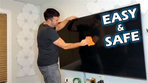 How To Clean a Flat Screen TV Without Damaging It - YouTube