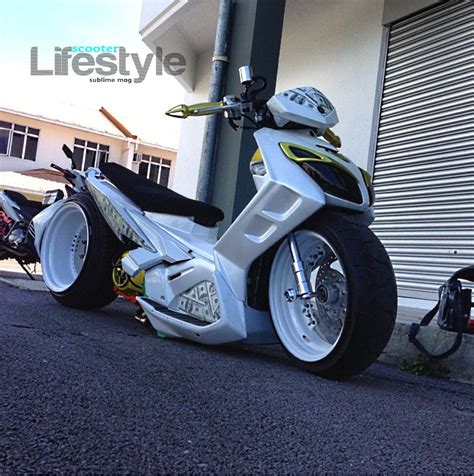 RETRO.STANCE.TRACK.REQUESTS.TOP10s | Scooter custom, Custom moped, Motor scooters