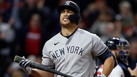 Giancarlo Stanton injury update: Yankees outfielder hits IL with ...