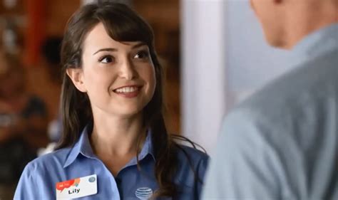 Milana Vayntrub — 'Lily' from Those AT&T Ads — Has a Message for Syrian Refugees - NBC News