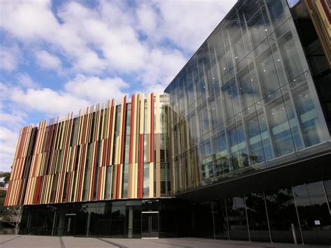 Macquarie University Library - Facade Innovations | Commercial Facade ...