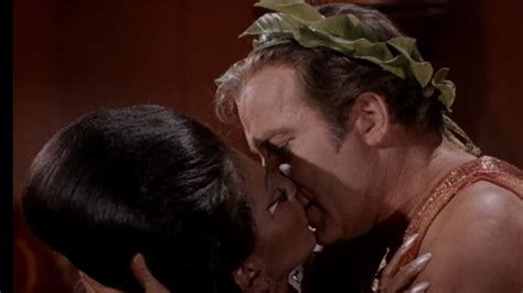 The story behind ‘Star Trek’ actress Nichelle Nichols’ iconic interracial kiss - The Southern ...