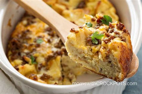 Crockpot Breakfast Casserole Recipe - Moms with Crockpots