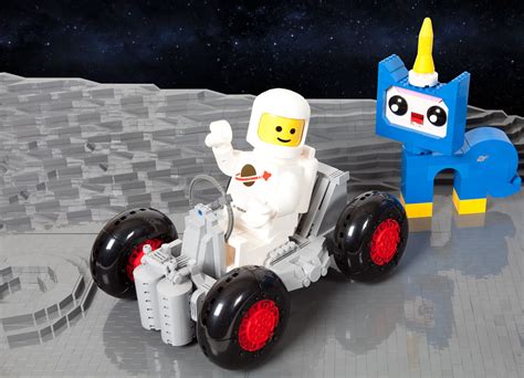 UCS Rover and AstroKitty | SPACESHIP! SPACESHIP! SPACESHIP! … | Flickr