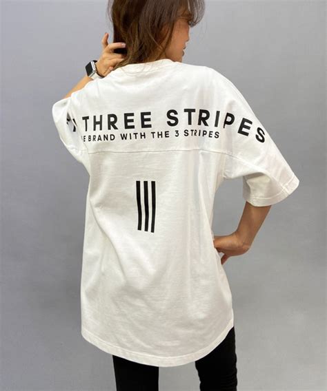 adidas（アディダス）の「adidas/アディダス THREE STRIPES オーバーサイズ バックプリントTシャツ/半袖Tシャツ BXF29（Tシャツ/カットソー）」 - WEAR