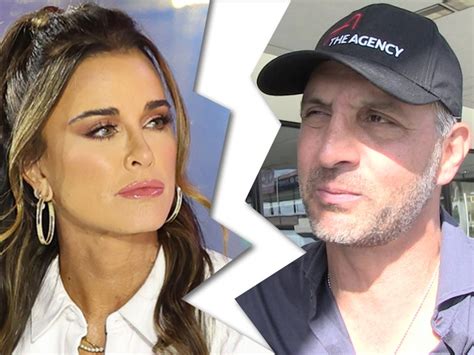 'RHOBH' Kyle Richards and Mauricio Umansky Reportedly Split