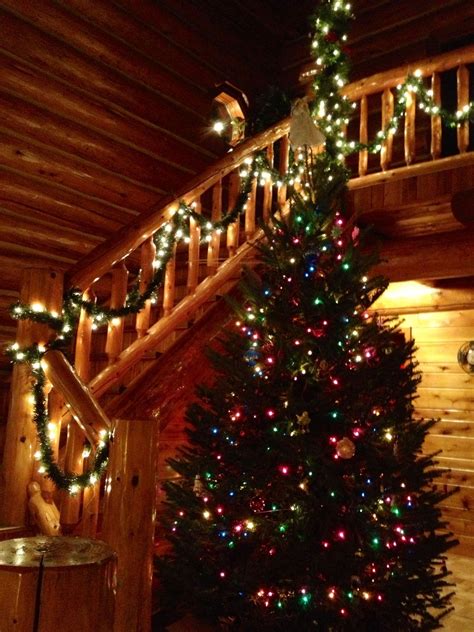 Cool 25 Best Christmas Lake House Decorating Ideas https://decoratoo.com/2017/11/06/25-best ...