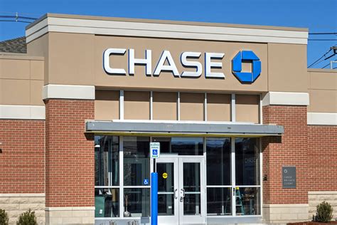 Chase Bank Near Me: Find Branch Locations and ATMs Nearby 2022 - Gospo ...