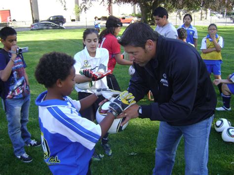 Youth Soccer Tips from US Goalkeeper Tony Meola