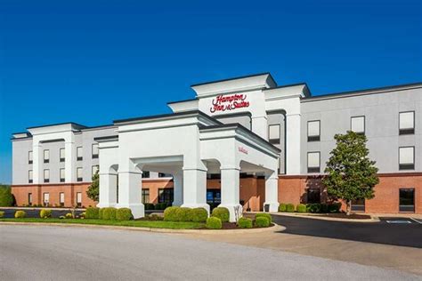 HAMPTON INN & SUITES HOPKINSVILLE $133 ($̶1̶7̶0̶) - Prices & Hotel ...