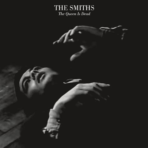 The Smiths share "I Know It's Over" live ~ ...hang the dj