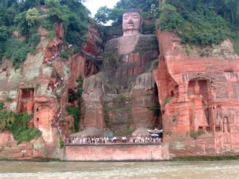 Floodwaters Threaten China’s Leshan Giant Buddha - Buddhistdoor Global