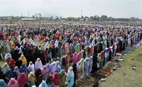 Thousands Offer Eid Prayers In Jammu And Kashmir