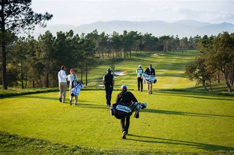 3D2N Golf in Ho Chi Minh transferred by Limousine - VietNam Adventure Tours