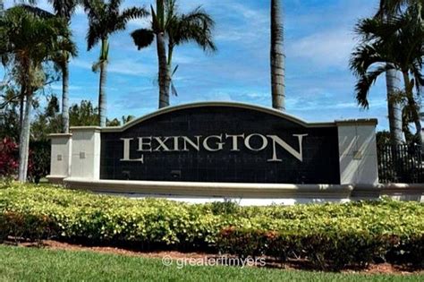 Lexington Country Club Combines Challenging Golf with Picturesque Homes