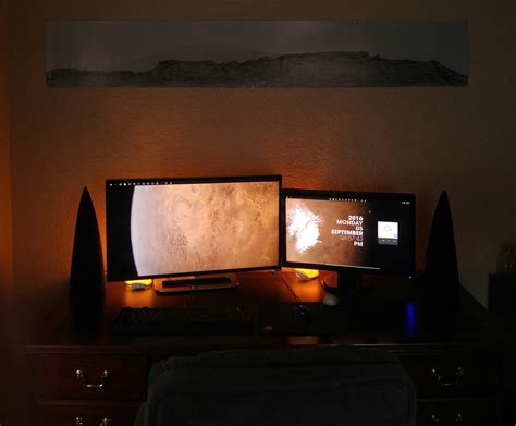 Desk Setup | 2016-09-05 | Wonderful print of Mars is courtes… | Flickr