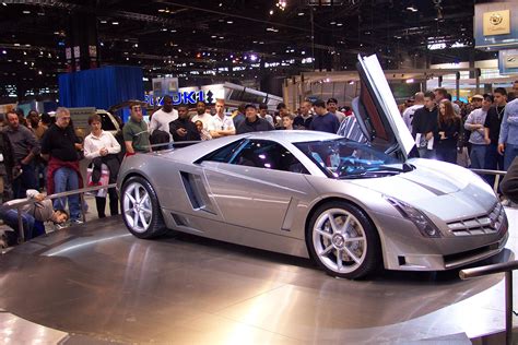 2002 Cadillac Cien Concept Images. Photo cadillac_cien_chicago_18.jpg