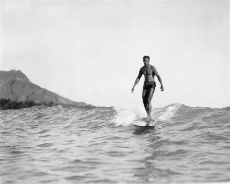 Man Surfing In Hawaii 8x10 Reprint Of Old Photo – Photoseeum