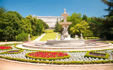 Top 4 Madrid Royal Palace Guided Tours