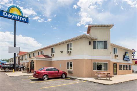 Days Inn by Wyndham Sioux City | Sioux City, IA Hotels