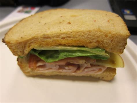 Review: Panera Bread - Bacon Turkey Bravo Sandwich