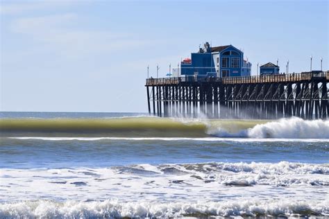 South Pier, Oceanside : surfing