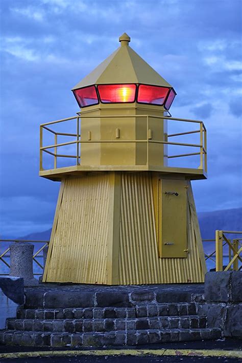 Reykjavík Ingólfsgarði Lighthouse, Reykjavík, Iceland | Lighthouse, Beautiful lighthouse ...