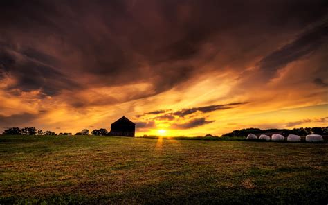 windmill wallpaper backgrounds Old barn and windmill Wallpaper | Farm scenery, Sunrise farm ...