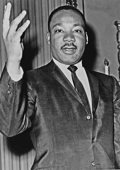 Martin Luther King, Jr Biography | Facts | quotes | speech | Infostarr .com