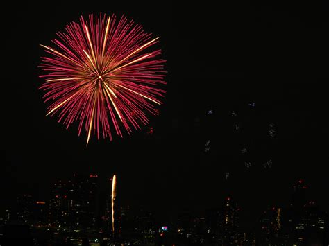 Tokyo Fireworks Festival 2012 | Fireworks festival, Fireworks, Favorite ...