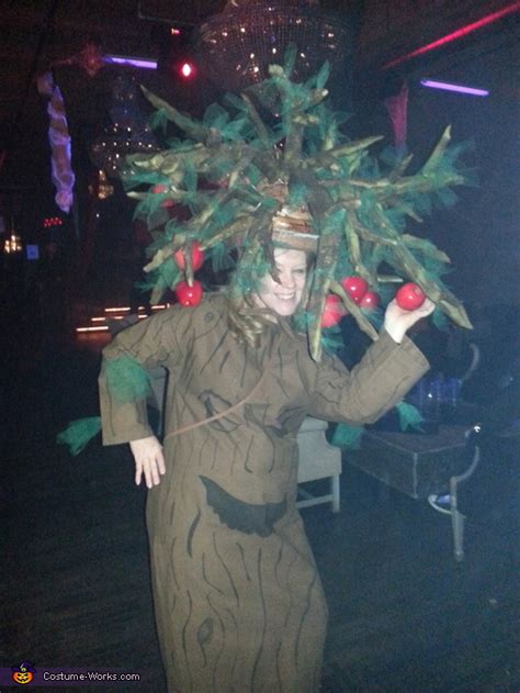 Wizard of Oz Talking Apple Tree Costume - Photo 2/5