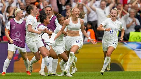 England Lionesses squad demands Government offers football to all girls ...