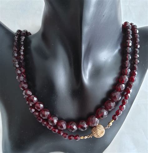 Gold - Necklace Garnet - Extra long necklace of facet cut - Catawiki