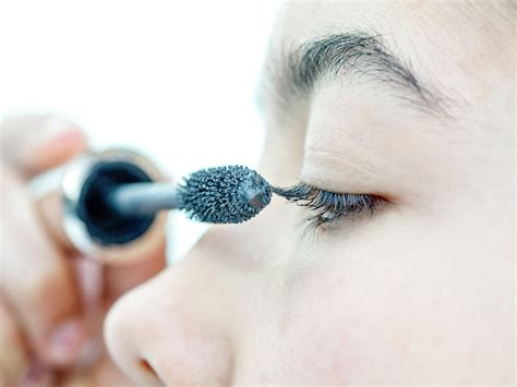 9 Makeup Tips for People Whose Eyes Water All the Time | SELF