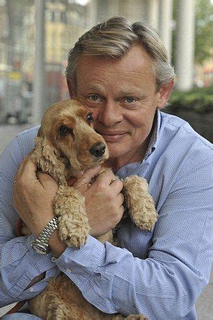 Martin Clunes joins the hunt for the Cat Ripper of Croydon | Martin clunes, Doc martin, Martin