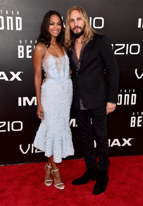 Zoe Saldana celebrates a sweet moment with her husband at the "Star ...