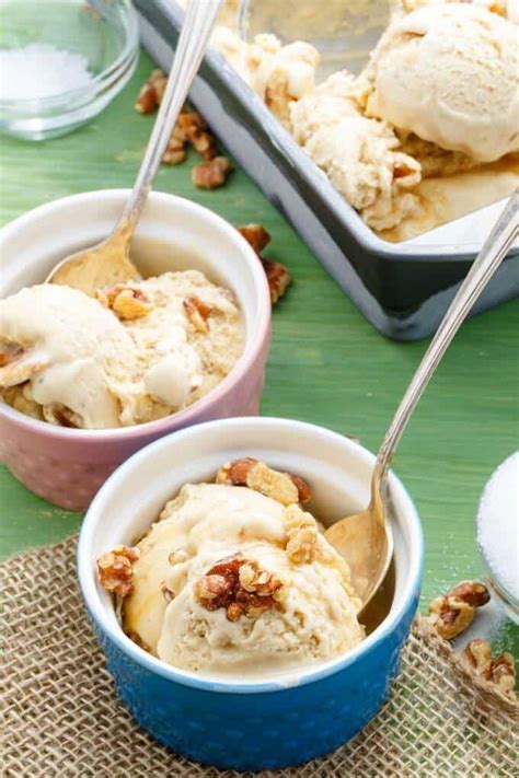 Homemade Maple Walnut Ice Cream - The Cookie Writer