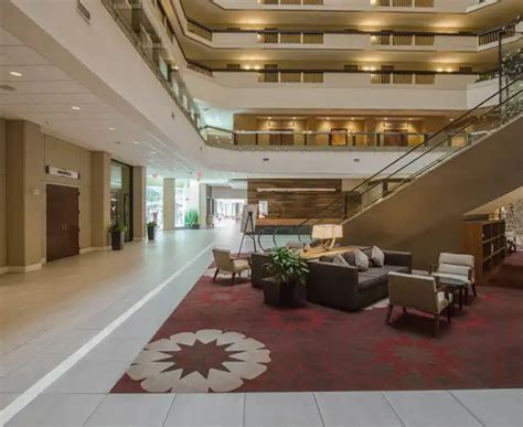 Hyatt Regency Louisville (Louisville, KY): What to Know BEFORE You ...