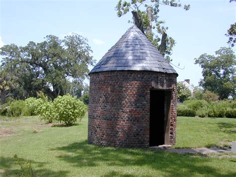 File:BH SmokeHouse.jpg - Wikipedia