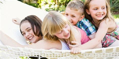 7 Secrets of Highly Happy Children | HuffPost Life