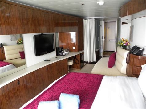 Norwegian Epic Cruise Ship Cabins: Norwegian Epic - Family Balcony ...