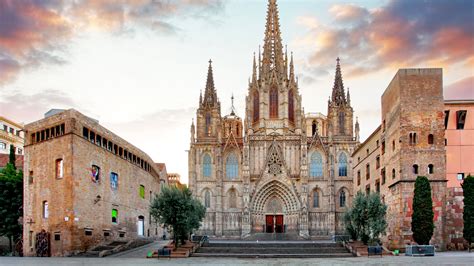 Catedral de Barcelona — Landmark Review | Condé Nast Traveler